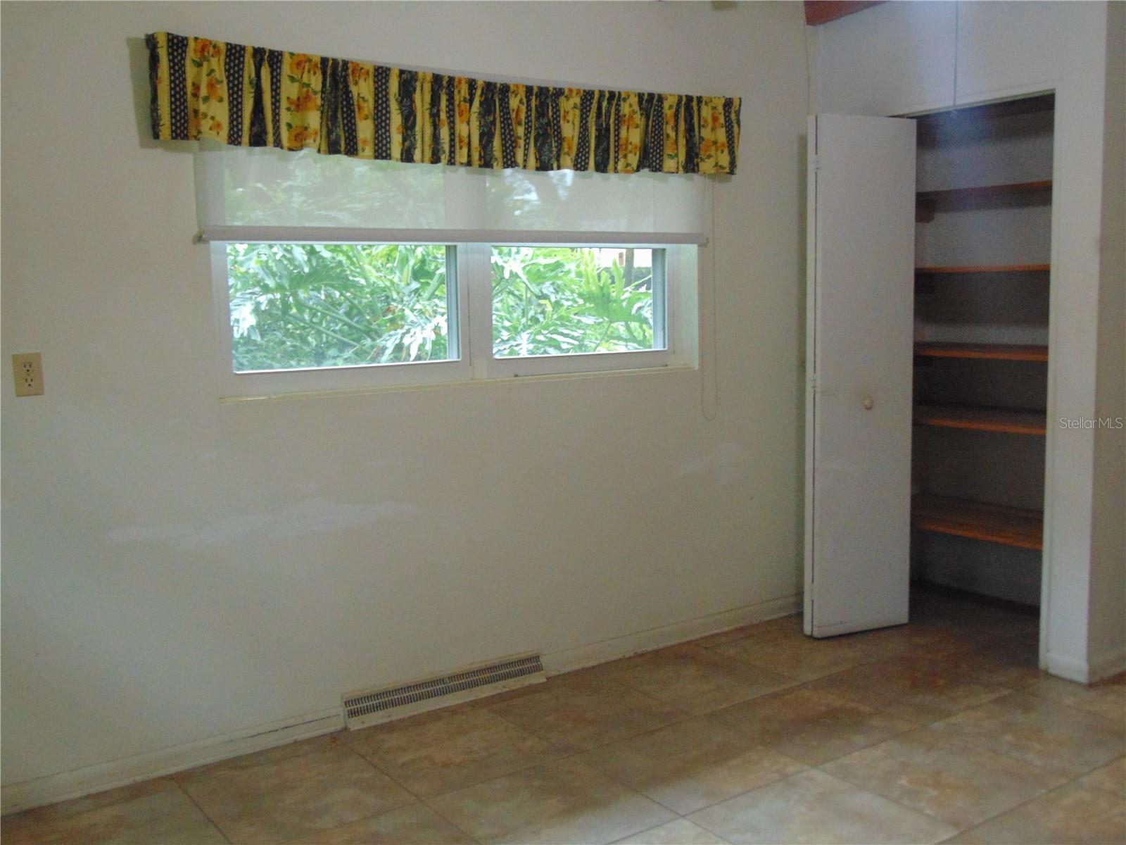 BROADVUE HEIGHTS - Residential