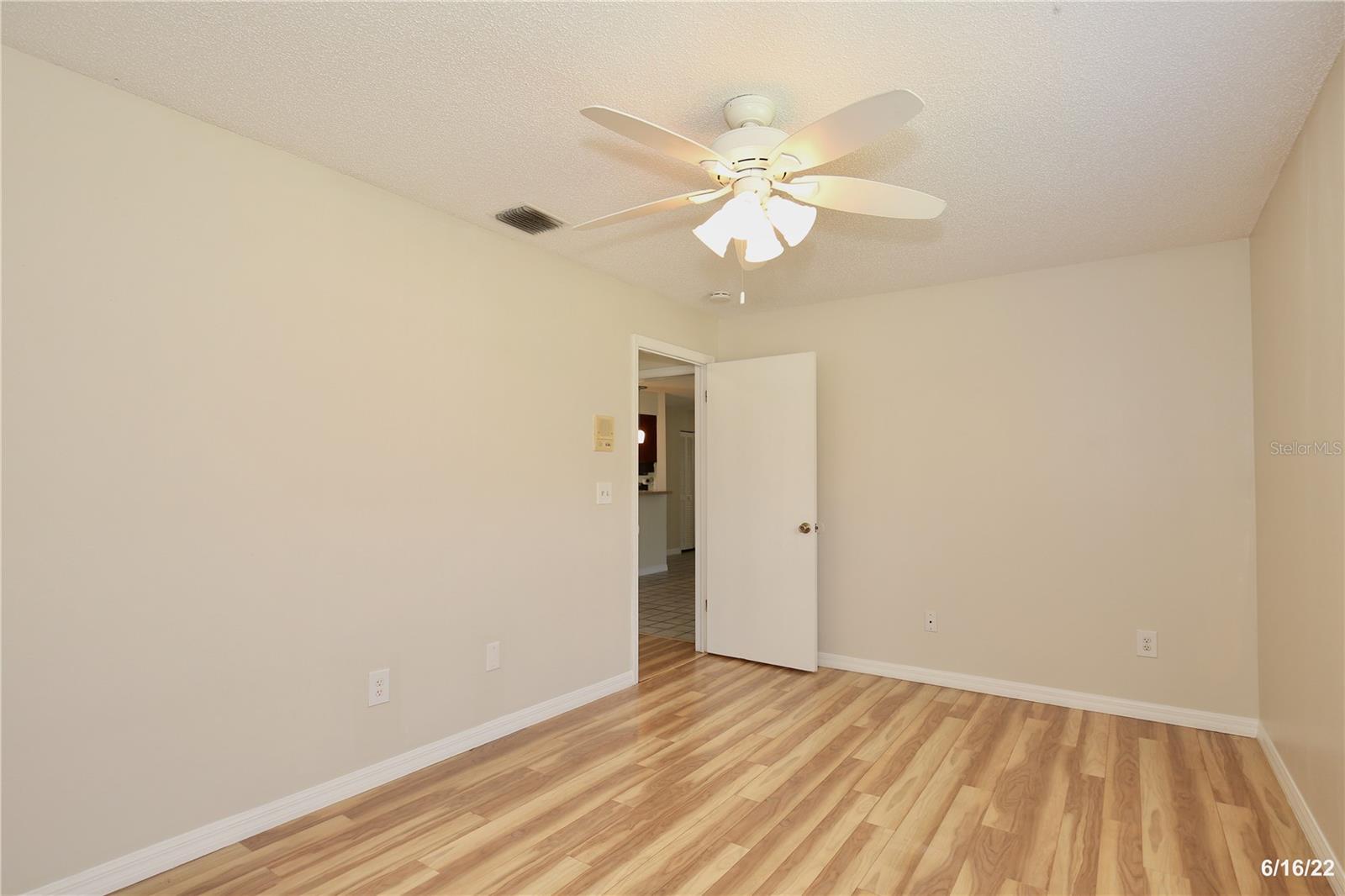 PIEDMONT LAKES PH 03 - Residential Lease