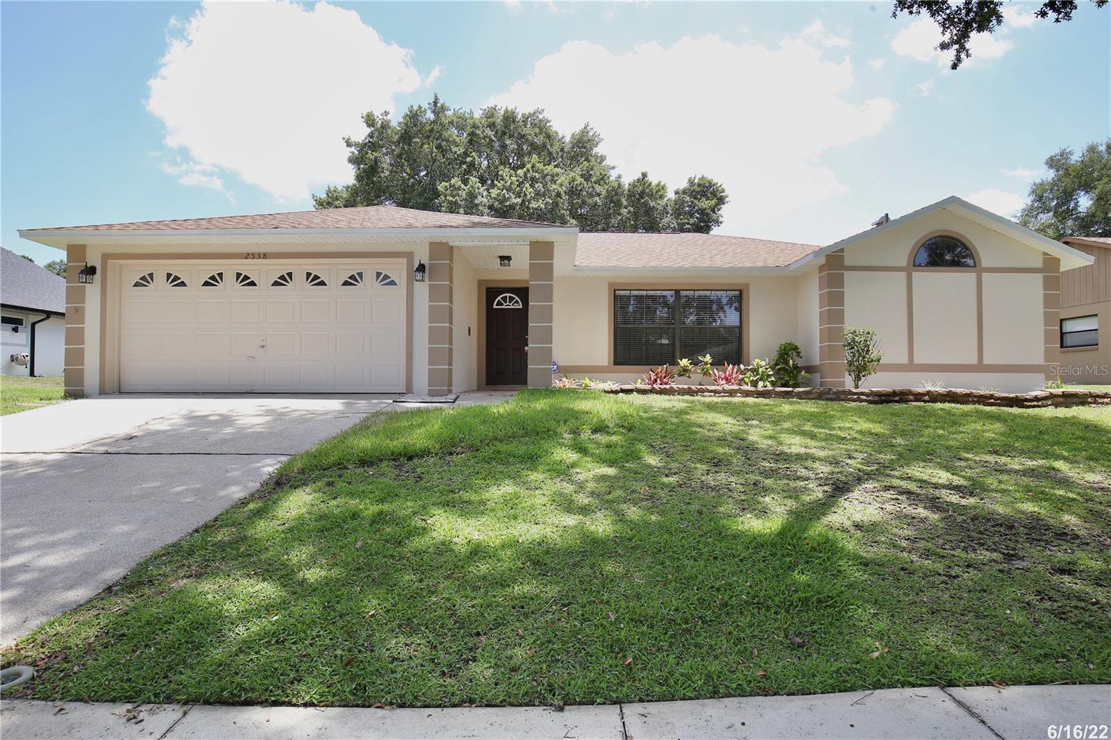 Cozy 3/2 Split Floorplan Home with a Spacious 2 Car Garage in the Beautiful Neighborhood of Piedmont Lakes - Apopka! Available Now!
This cozy home is in the beautiful community of Piedmont Lakes which offers residents a community pool, tennis court and playground. This ranch style home welcomes you into a true split floor plan with tons of windows allowing for Natural Light to enter into the home. To the right, a spacious Family and Dining Room with beautiful wood style flooring. The Master Suite is located just beyond the dining area, and away from the guest bedrooms allowing for tons of privacy. The Master bedroom features a walk in closet with built in shelving. The private bathroom is illuminated by a large window and has dual sinks and a private commode. The well equipped kitchen has a dining nook and a breakfast bar that overlooks the living room area perfect for enjoying some quality time with the family. Amaze and entertain your guests in the screened in patio that overlooks the large backyard. Just past the living room, two additional guest bedrooms with deep spacious closets and a shared bathroom. This cozy home has a 2 car garage with washer and dryer included. Don’t miss it! Near Lake Apopka, shopping, restaurants and entertainment. Per owner, Only small pets under 30 lbs will be considered. All residents are enrolled in the Resident Benefits Package which includes AC filter delivery, utility concierge, our best-in-class resident rewards program, and much more! More details in our Rental Selection Criteria or upon application. NO SIGHT UNSEEN APPLICATIONS.