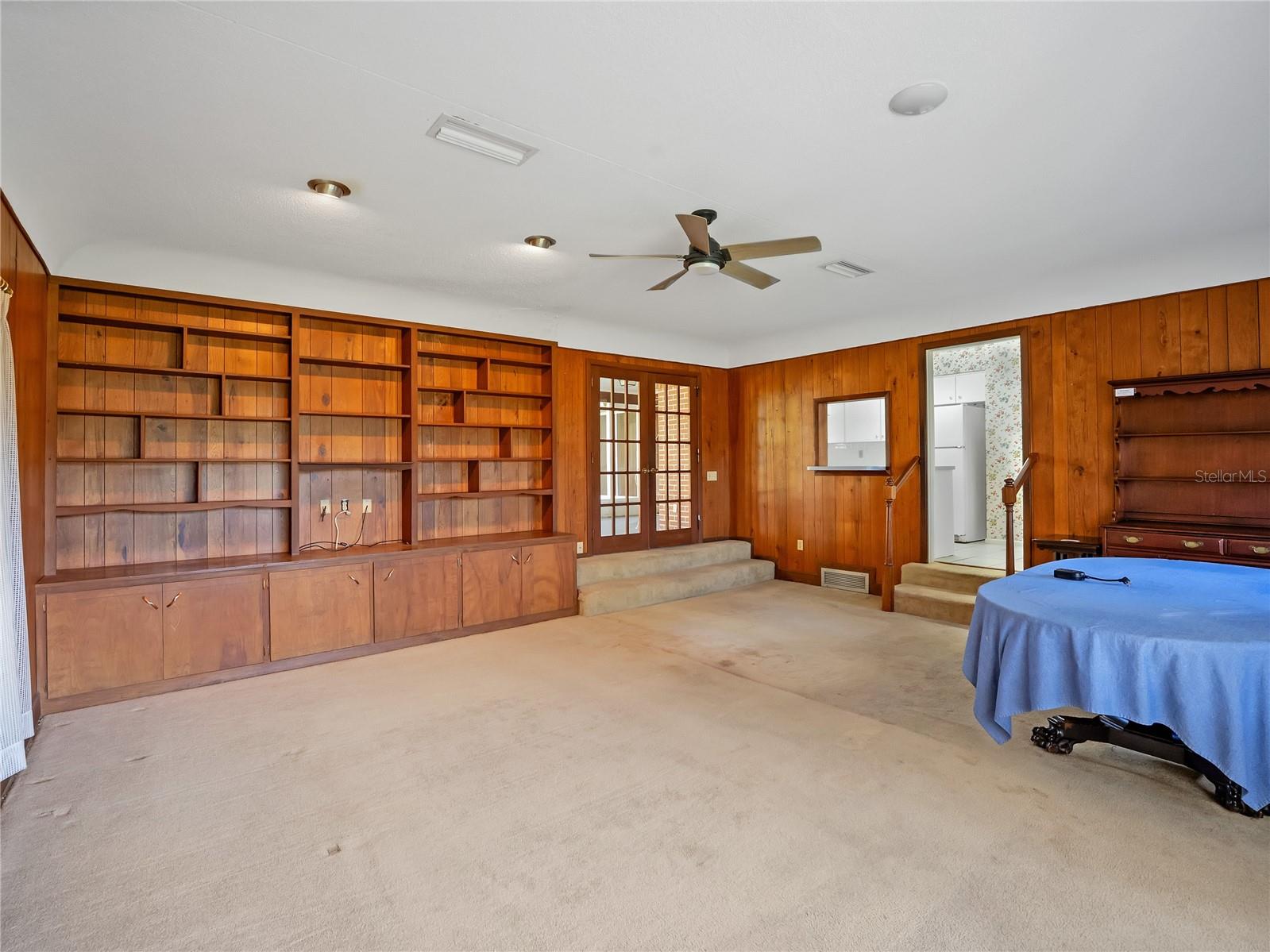 ALVAREZ GRANT - Residential