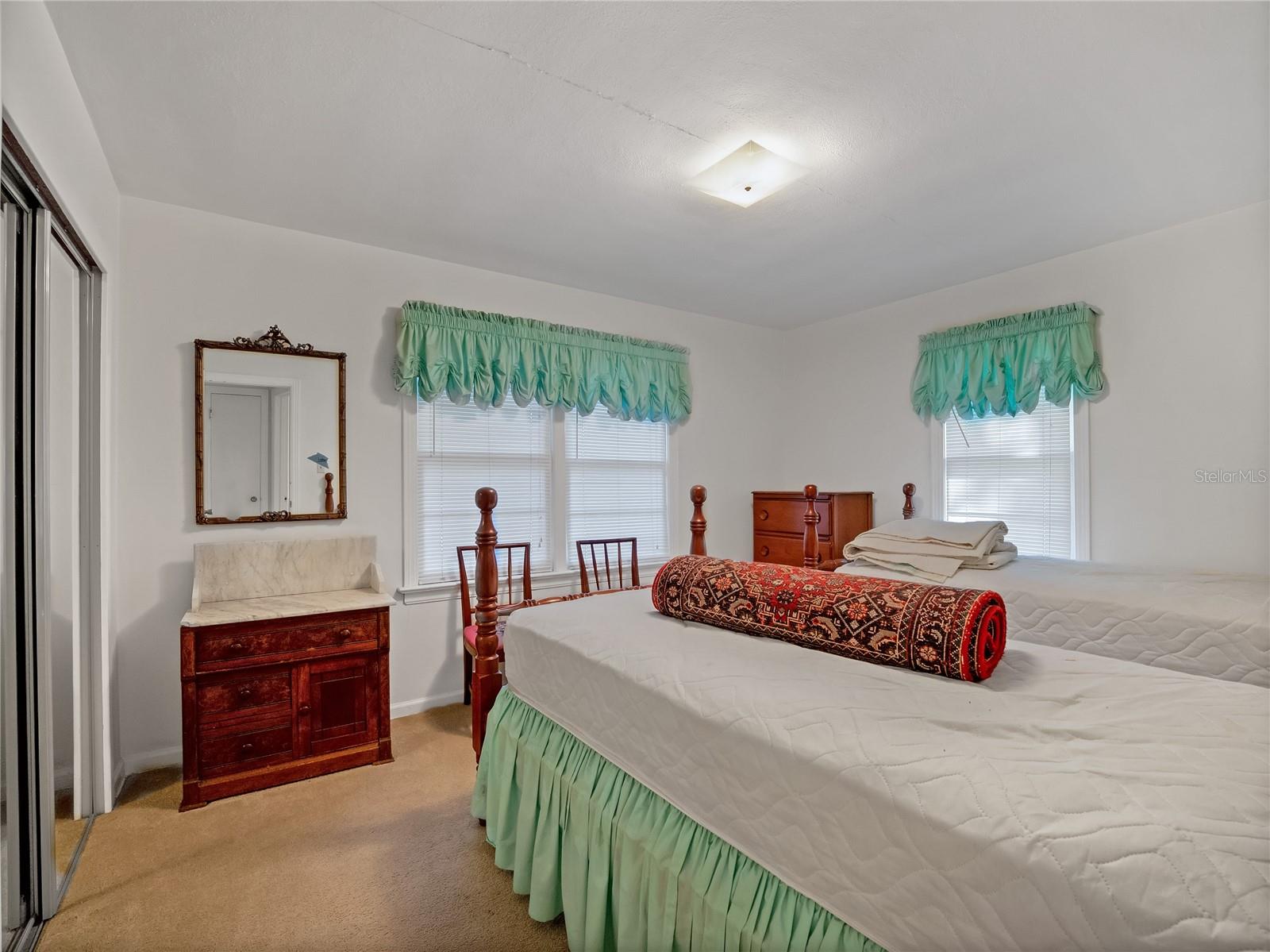 ALVAREZ GRANT - Residential