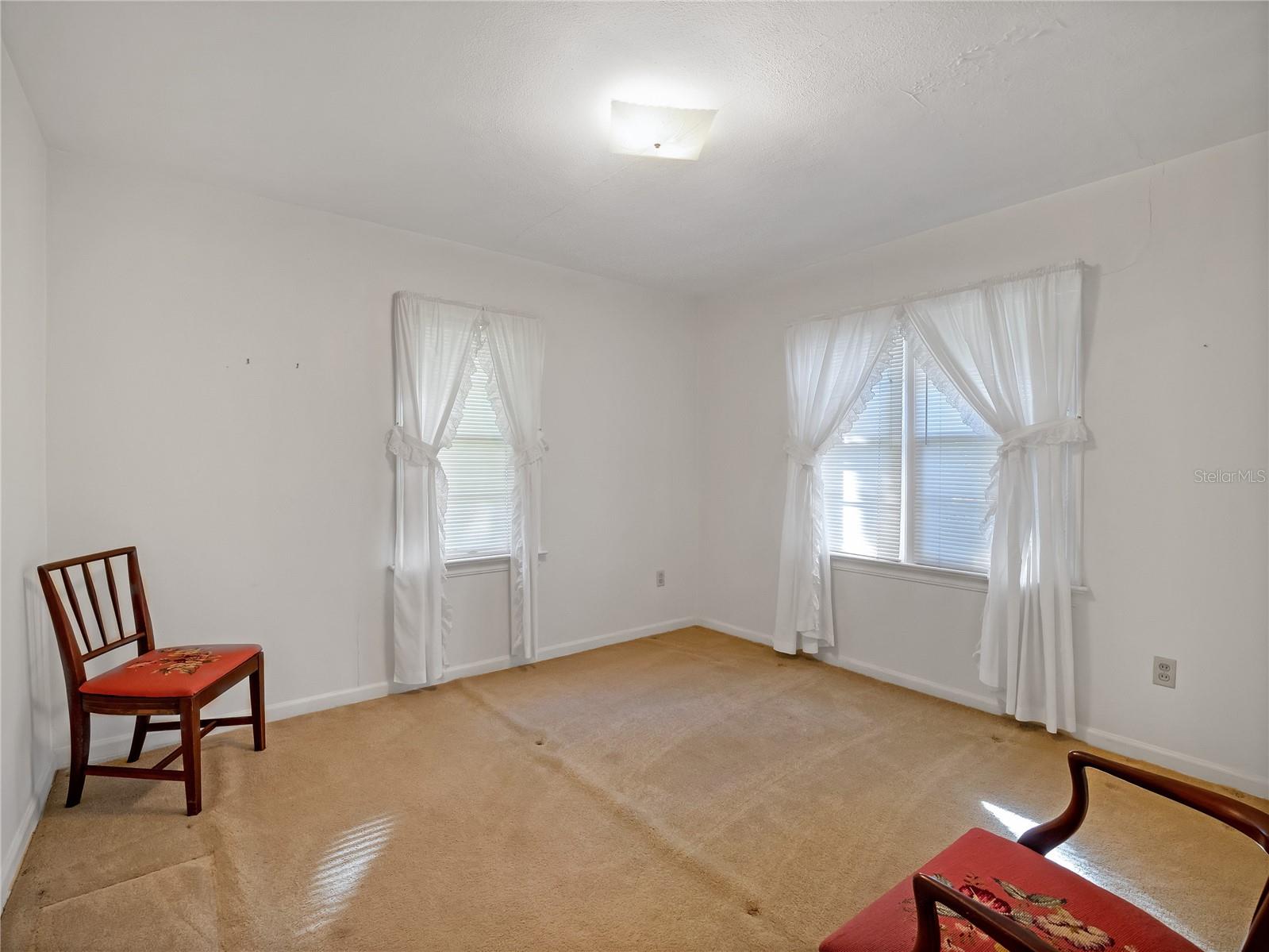 ALVAREZ GRANT - Residential