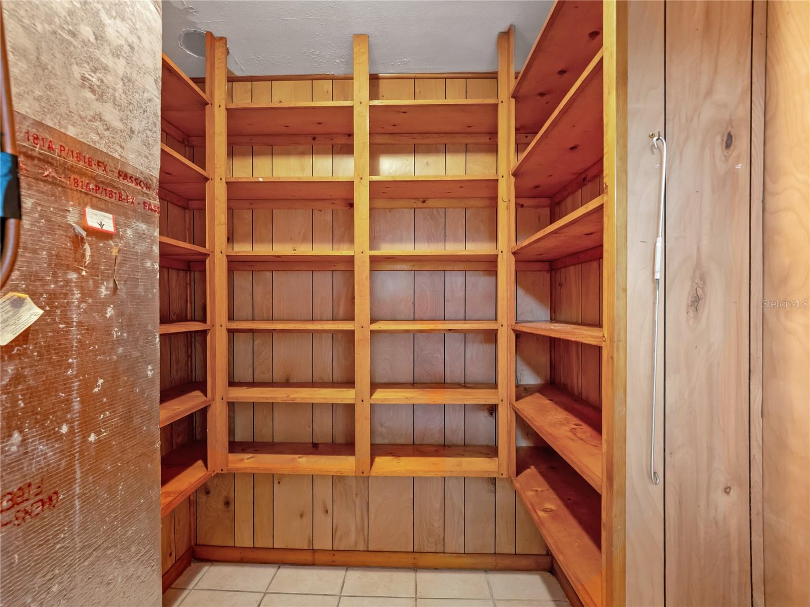 ALVAREZ GRANT - Residential