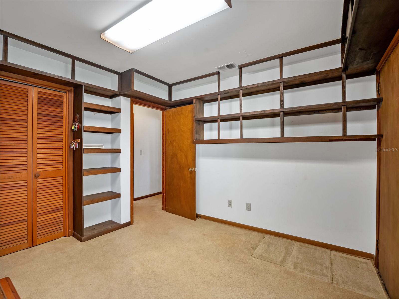 ALVAREZ GRANT - Residential