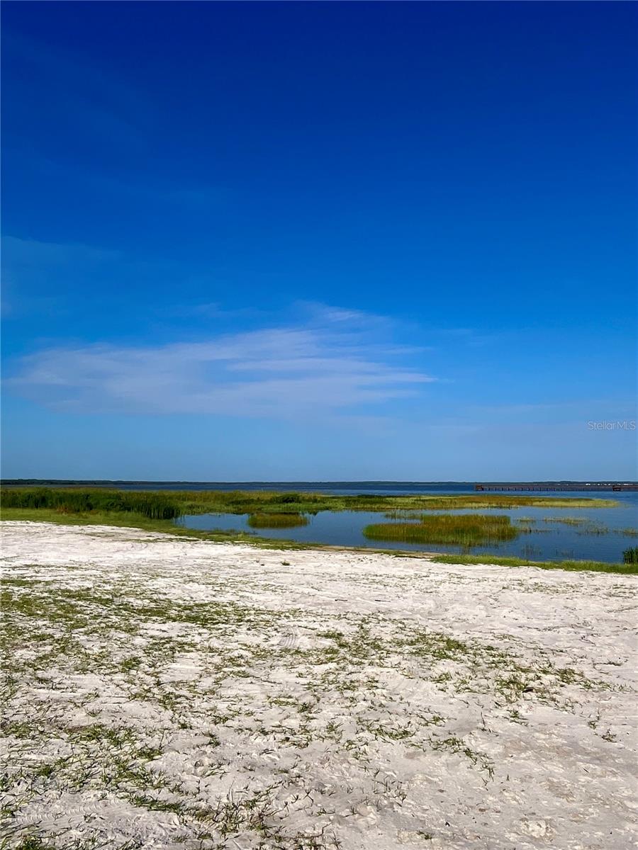 INDIAN LAKE ESTATES - Land