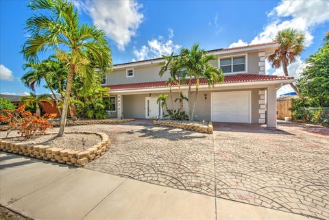 4424 N Canal Circle, North Fort Myers, FL 33903