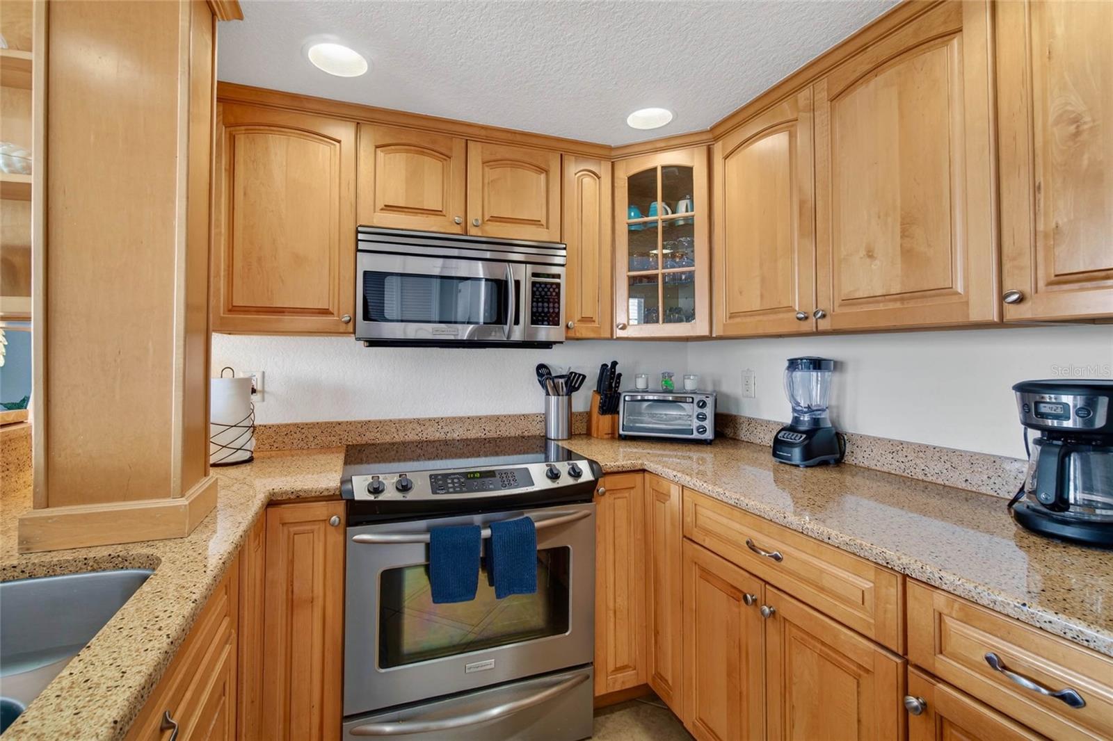 DOCKSIDE CONDO - Residential