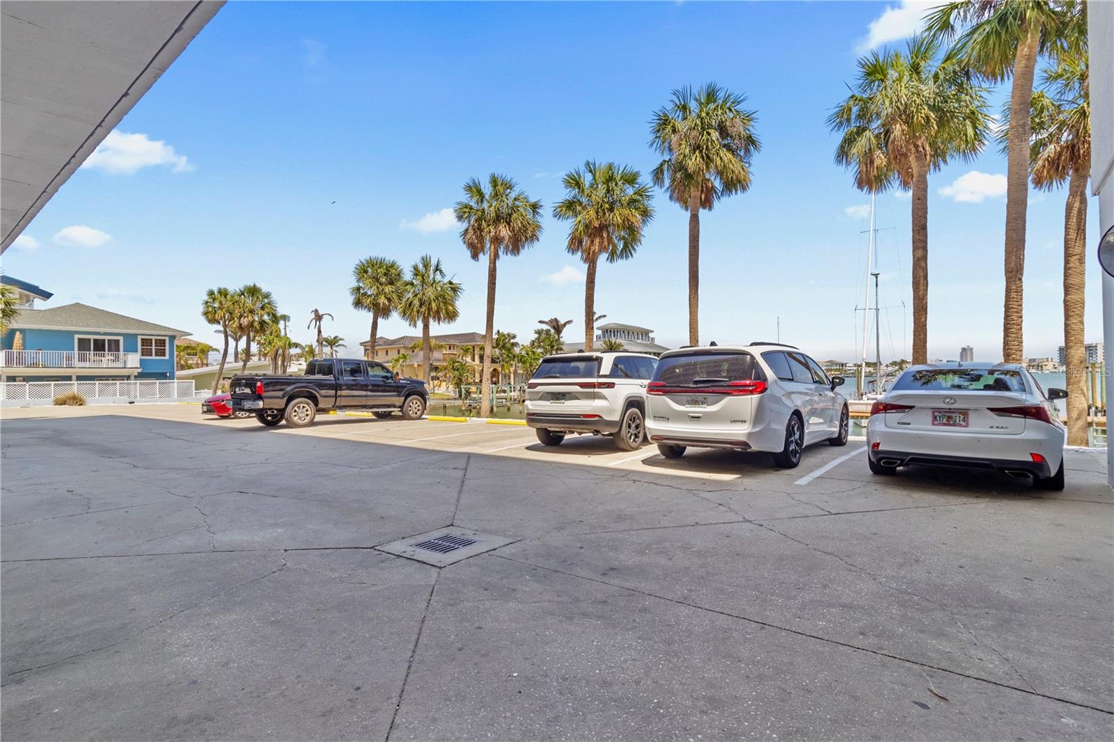 DOCKSIDE CONDO - Residential