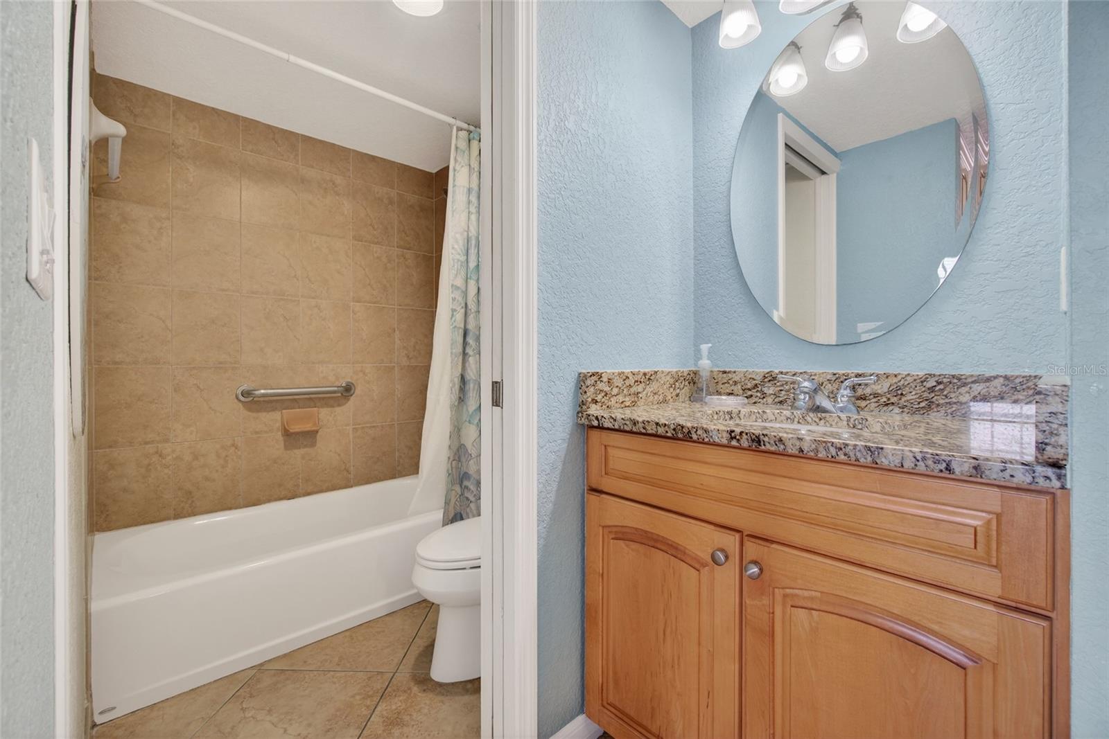 DOCKSIDE CONDO - Residential