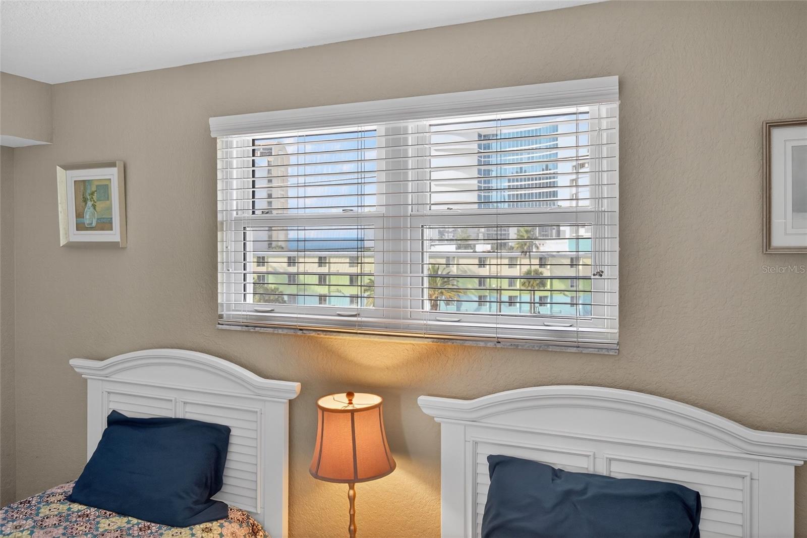 DOCKSIDE CONDO - Residential