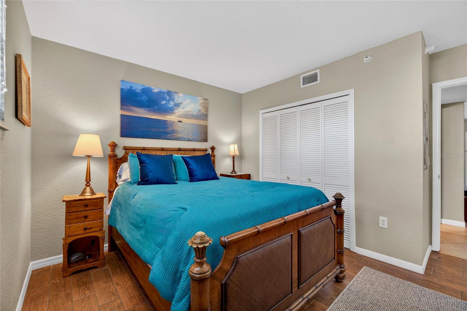 DOCKSIDE CONDO - Residential