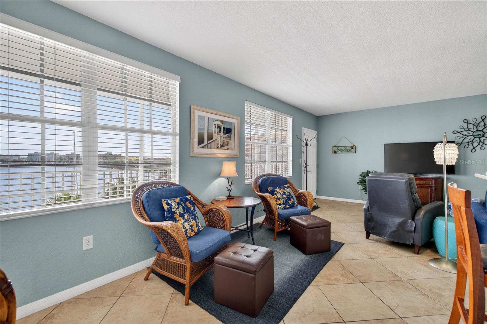 DOCKSIDE CONDO - Residential