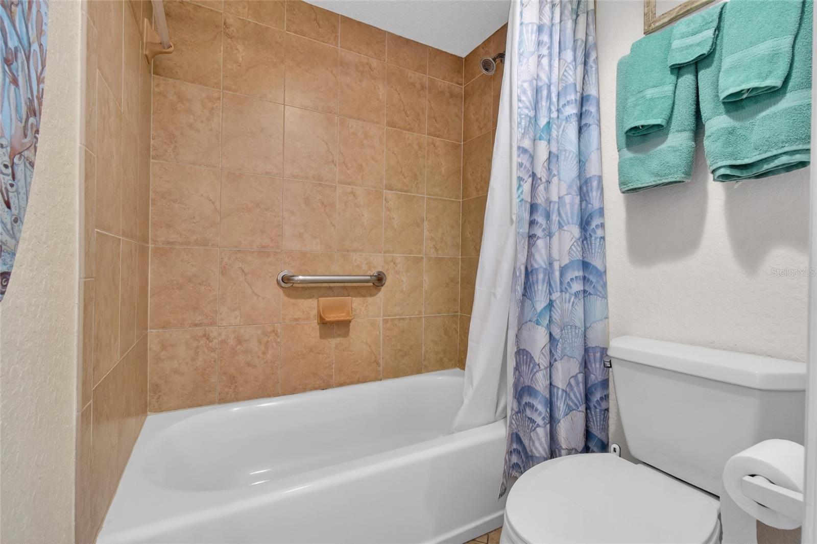 DOCKSIDE CONDO - Residential