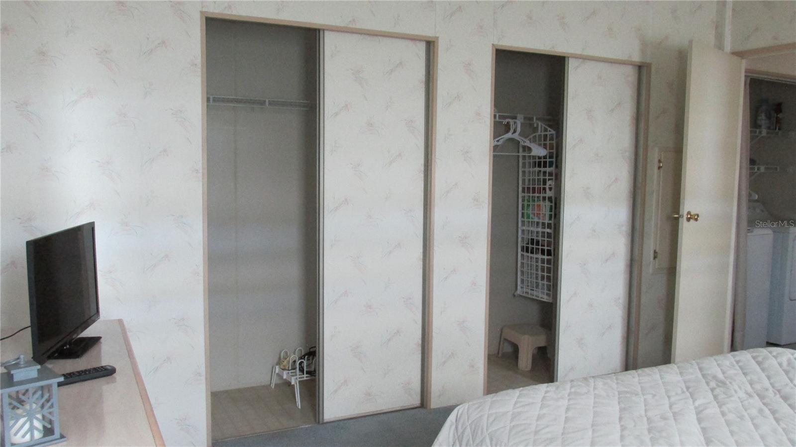 SWEETWATER GOLF & TENNIS CLUB - Residential