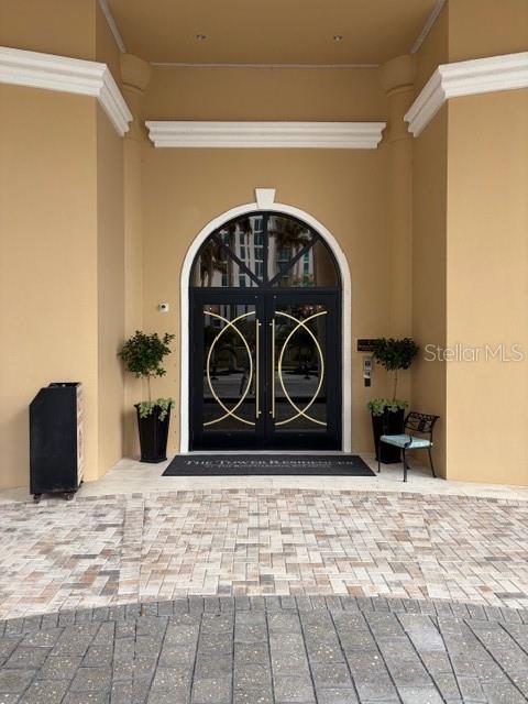 35 WATERGATE DRIVE 1203