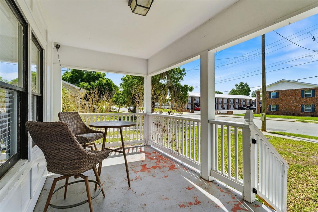 Photo of 113 Avenue C SE, Winter Haven, FL 33880 (MLS # O6443878)