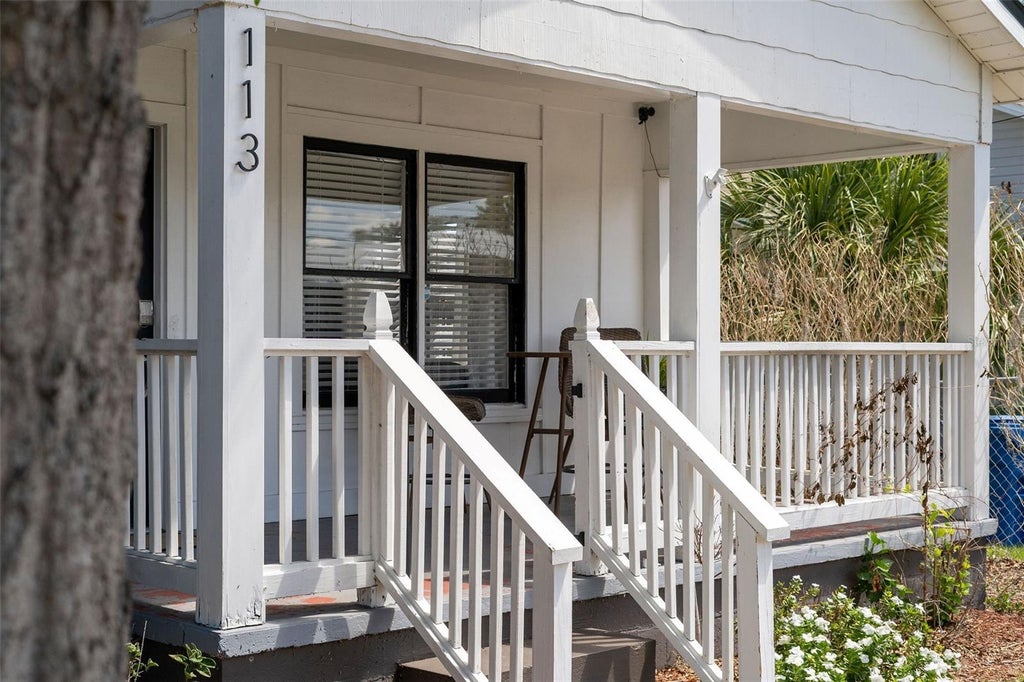 Photo of 113 Avenue C SE, Winter Haven, FL 33880 (MLS # O6443878)