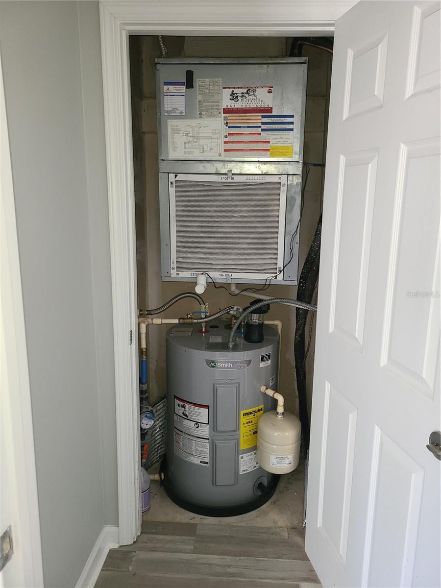 THE PALMS OF CORTEZ - Residential