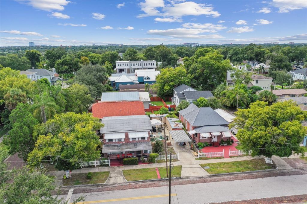 Photo of 2402 N Highland Avenue, Tampa, FL 33602 (MLS # TB8414120)