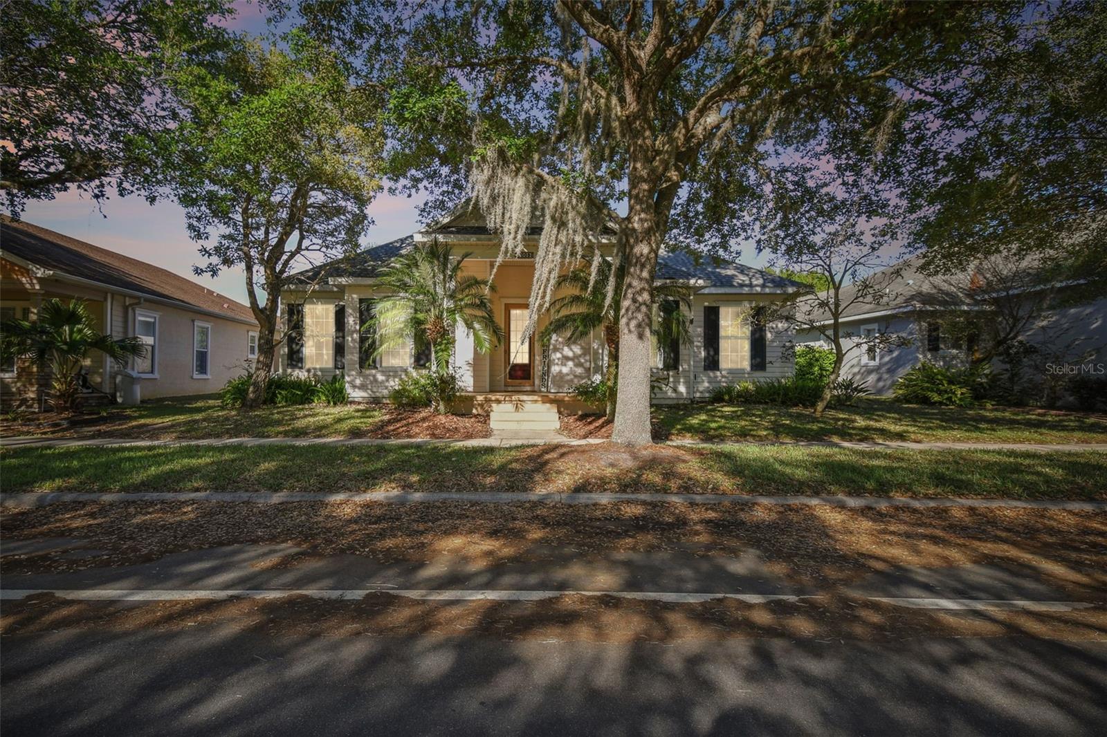 7009 FIVE OAKS DRIVE