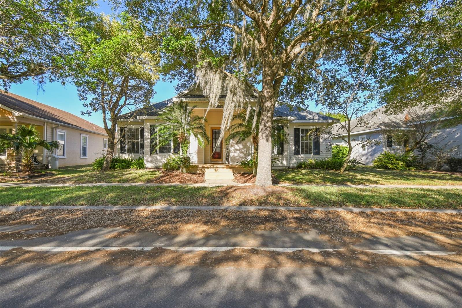 7009 FIVE OAKS DRIVE