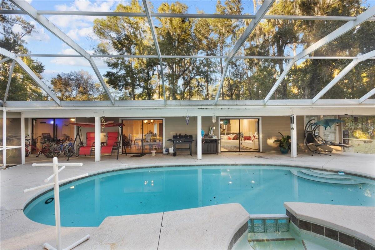 SPRING FOREST - Residential