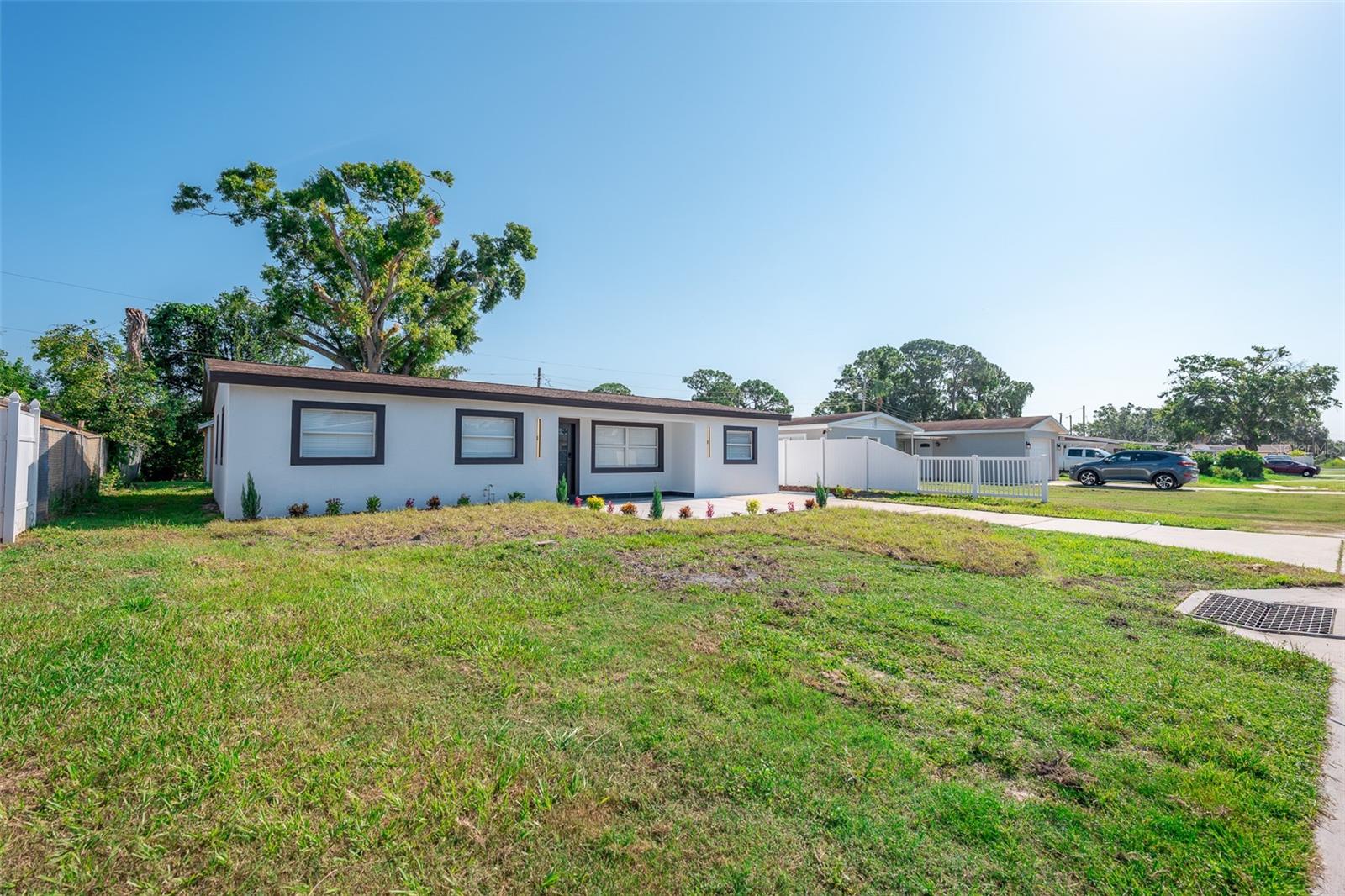 8217 TANGLEWOOD LANE