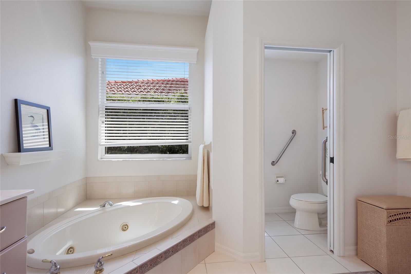 EDGEWATER VILLAGE - Residential