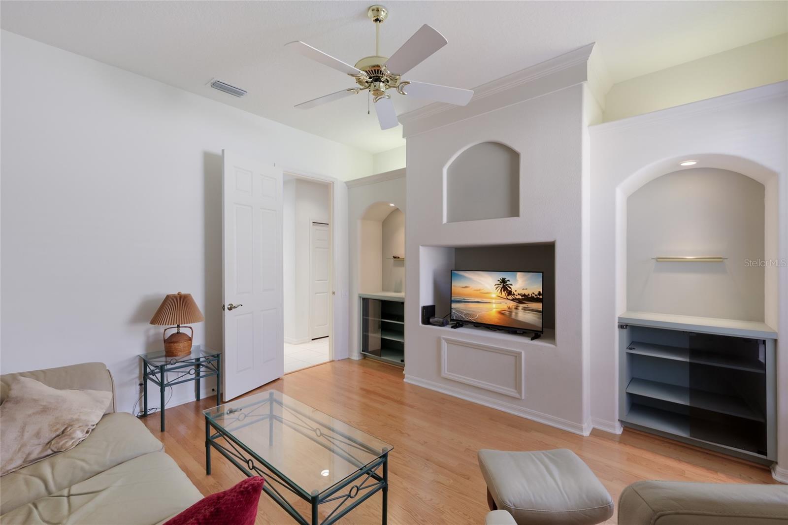 EDGEWATER VILLAGE - Residential