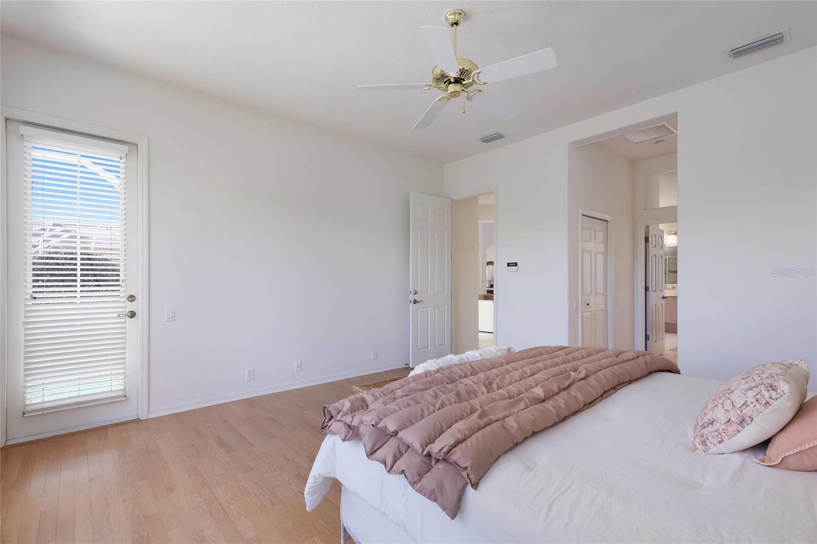 EDGEWATER VILLAGE - Residential