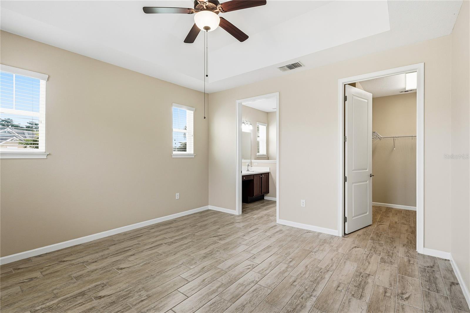 ENCLAVE/FRST LAKES - Residential