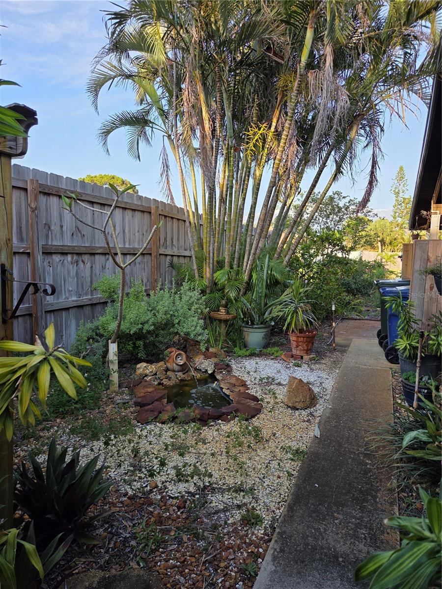 SOUTH VENICE - Residential