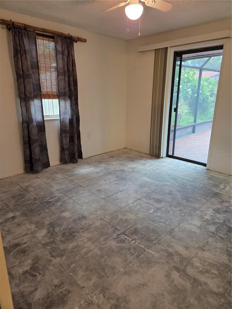 SOUTH VENICE - Residential