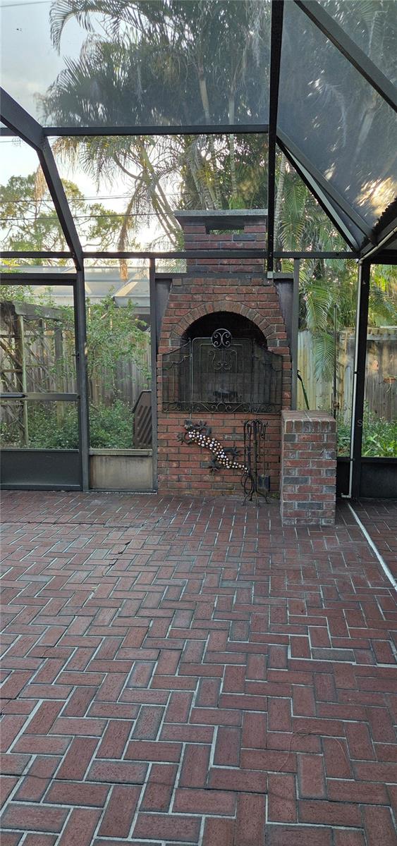 SOUTH VENICE - Residential