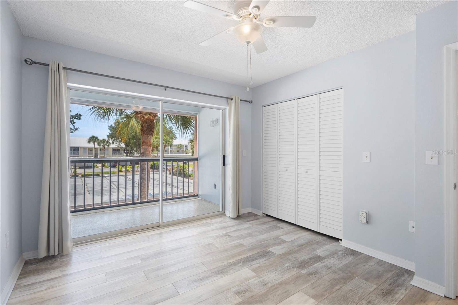 FARMINGTON VISTAS - Residential
