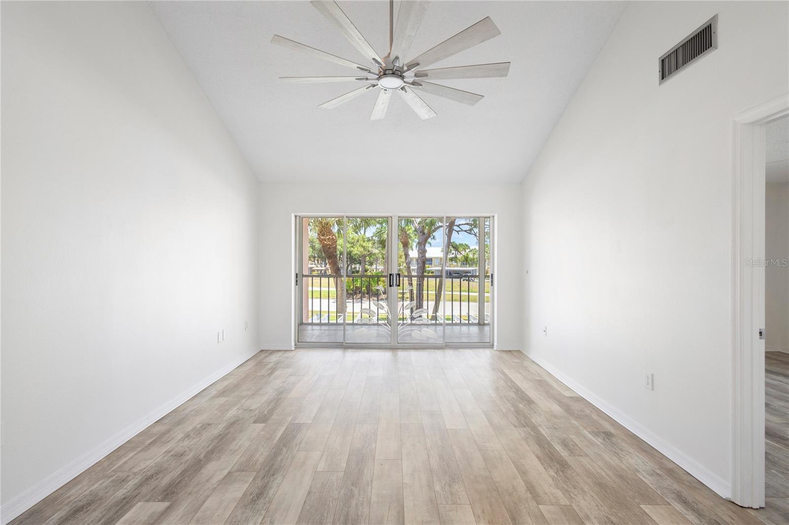 FARMINGTON VISTAS - Residential