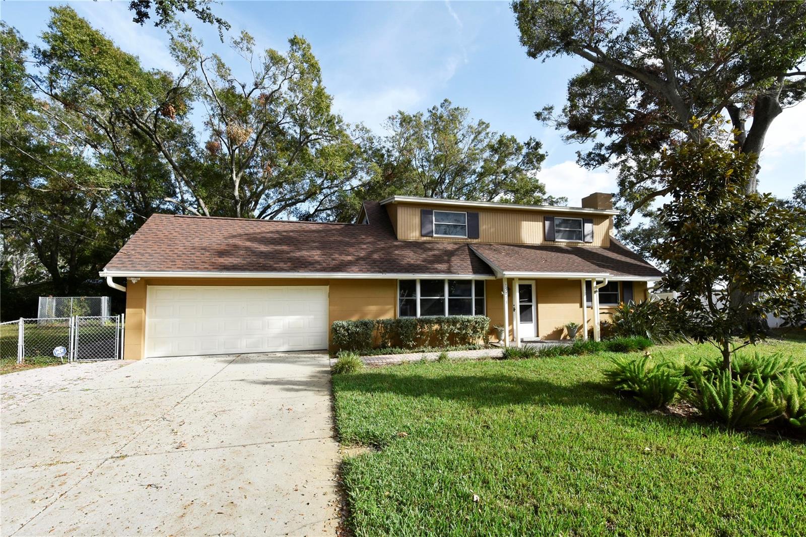 15473 DARIEN WAY