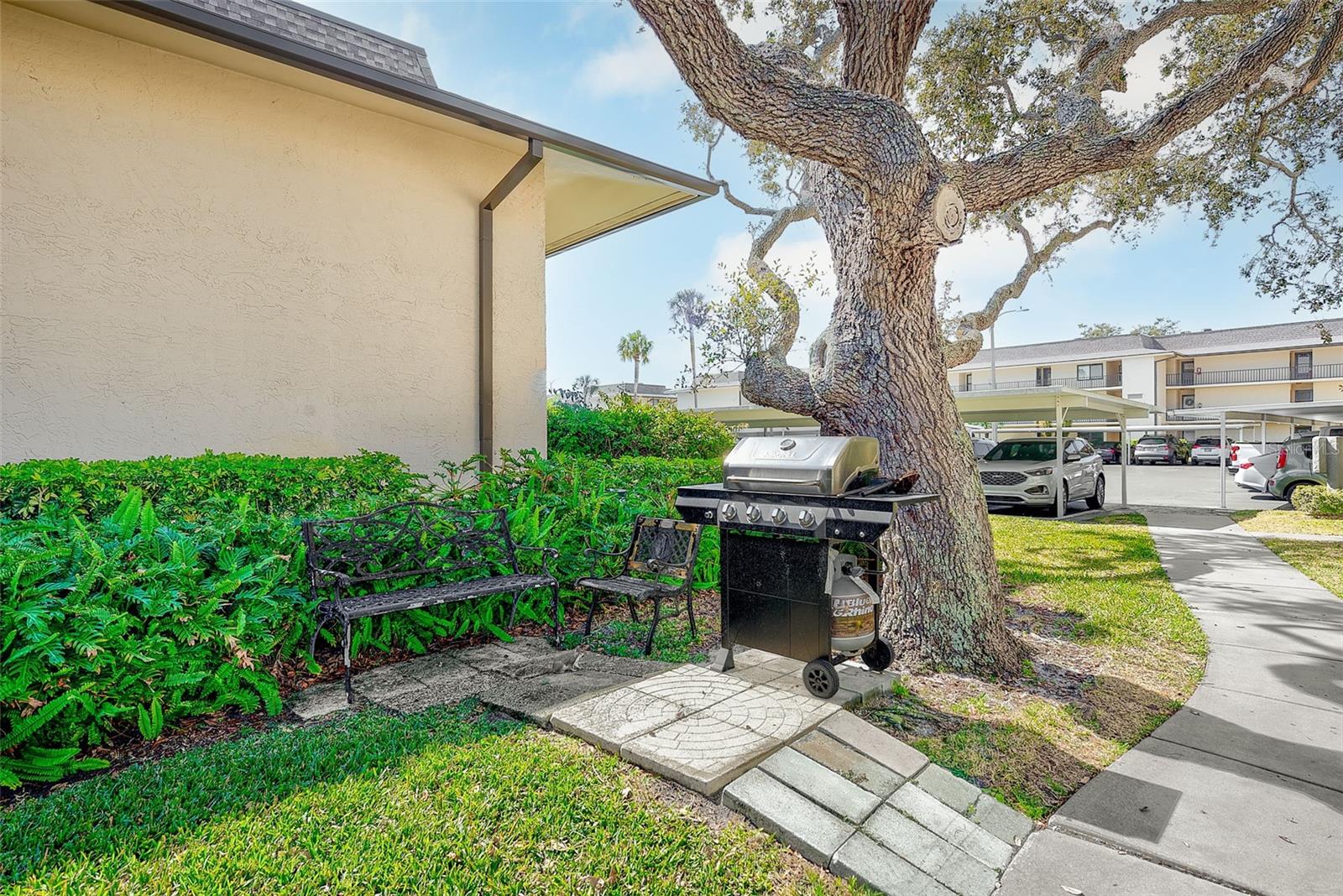 VILLAS DE GOLF CONDO - Residential