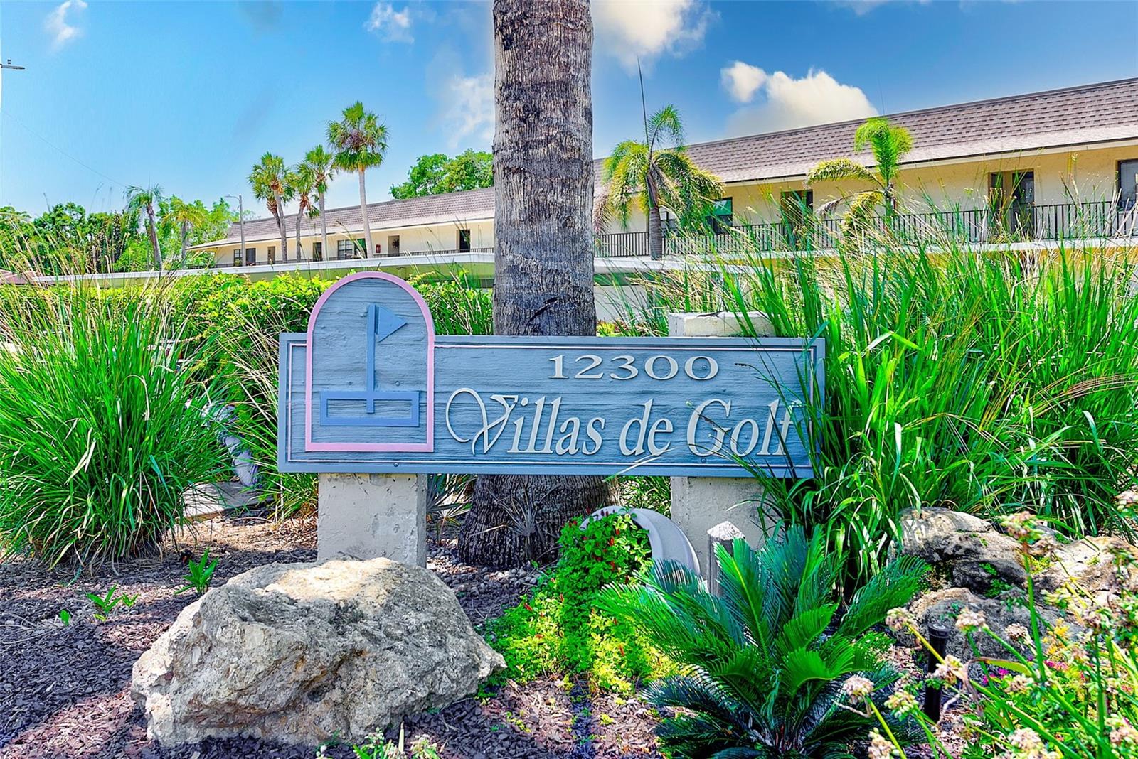VILLAS DE GOLF CONDO - Residential