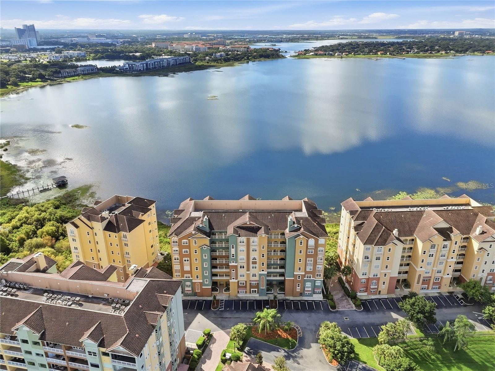 8749 THE ESPLANADE 16
