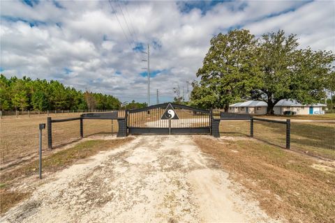 Tiny photo for 1415 SE 4th Avenue, Chiefland, FL 32626 (MLS # OK225803)