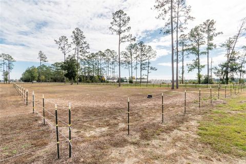 Tiny photo for 1415 SE 4th Avenue, Chiefland, FL 32626 (MLS # OK225803)