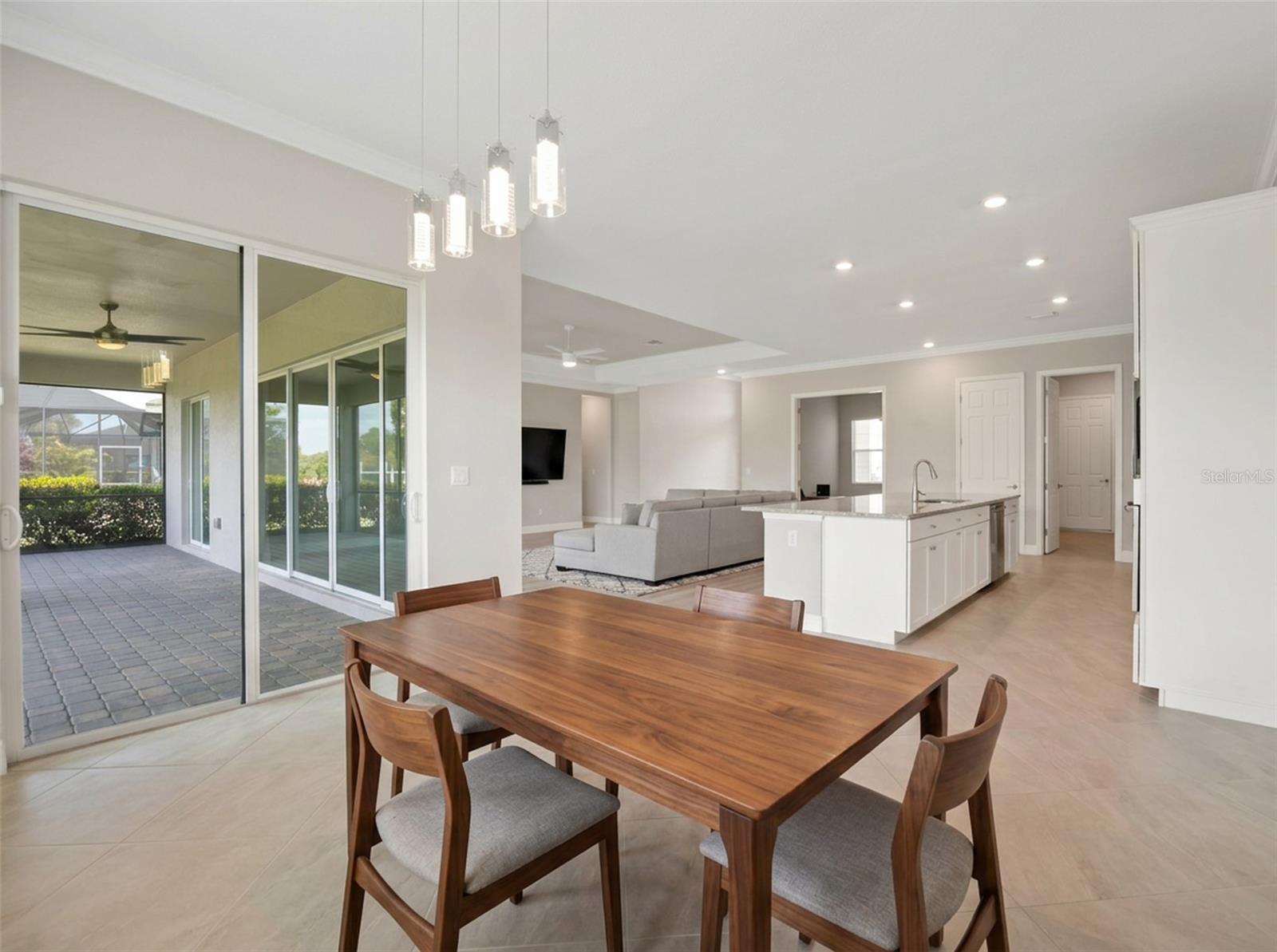 HARBOR WEST - Residential Lease