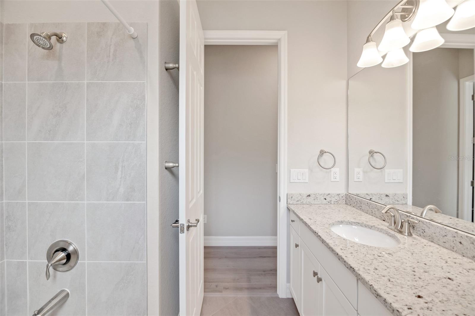 HARBOR WEST - Residential Lease