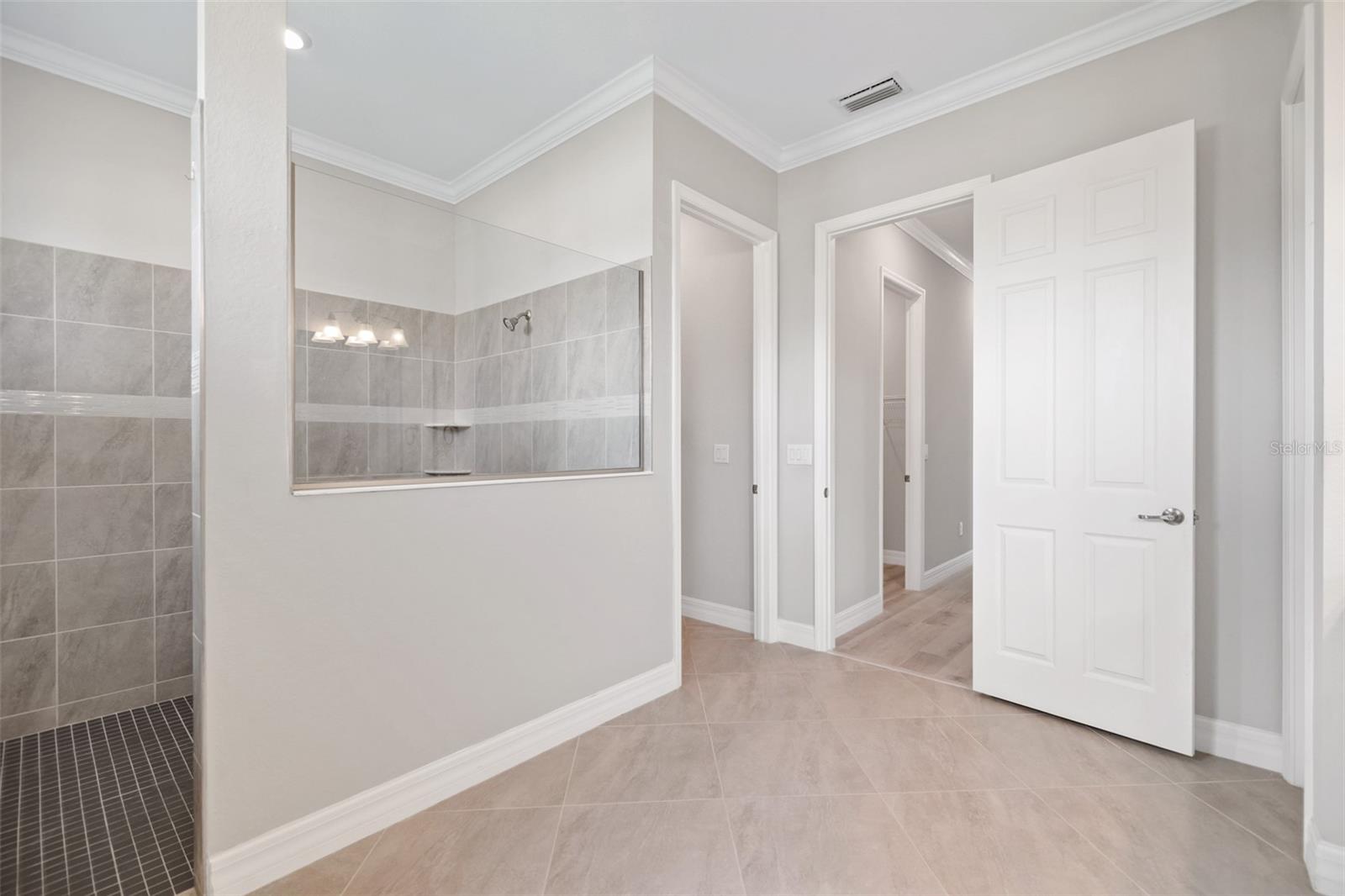 HARBOR WEST - Residential Lease