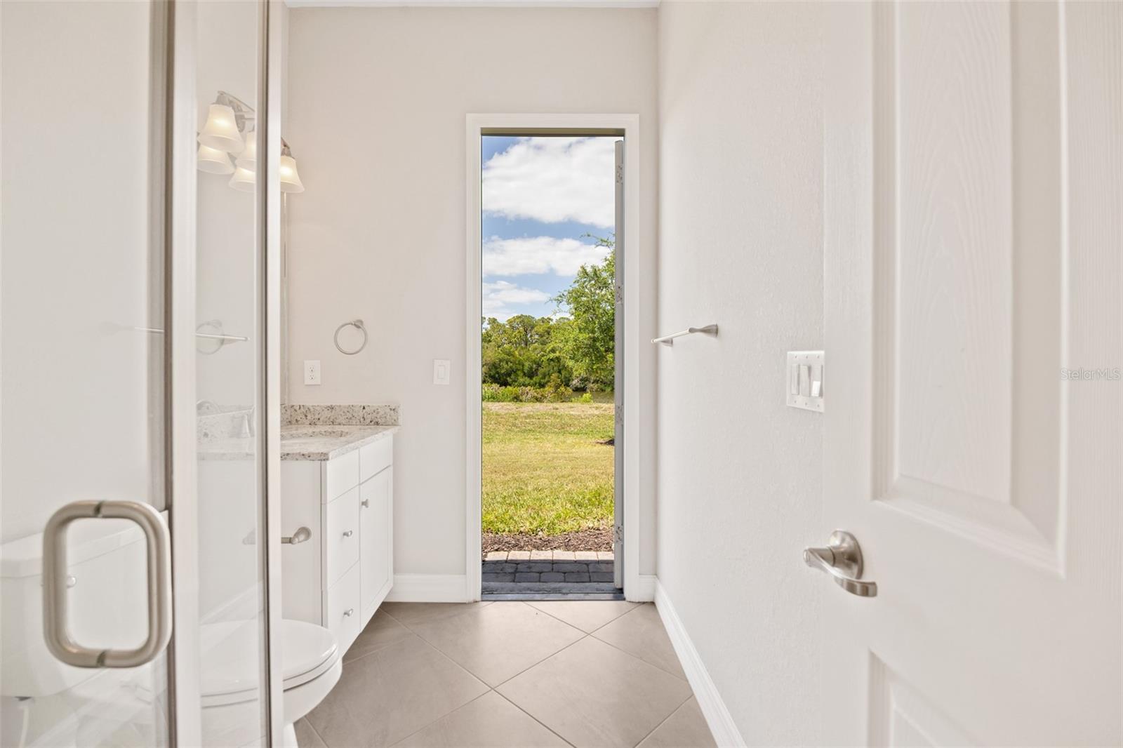 HARBOR WEST - Residential Lease