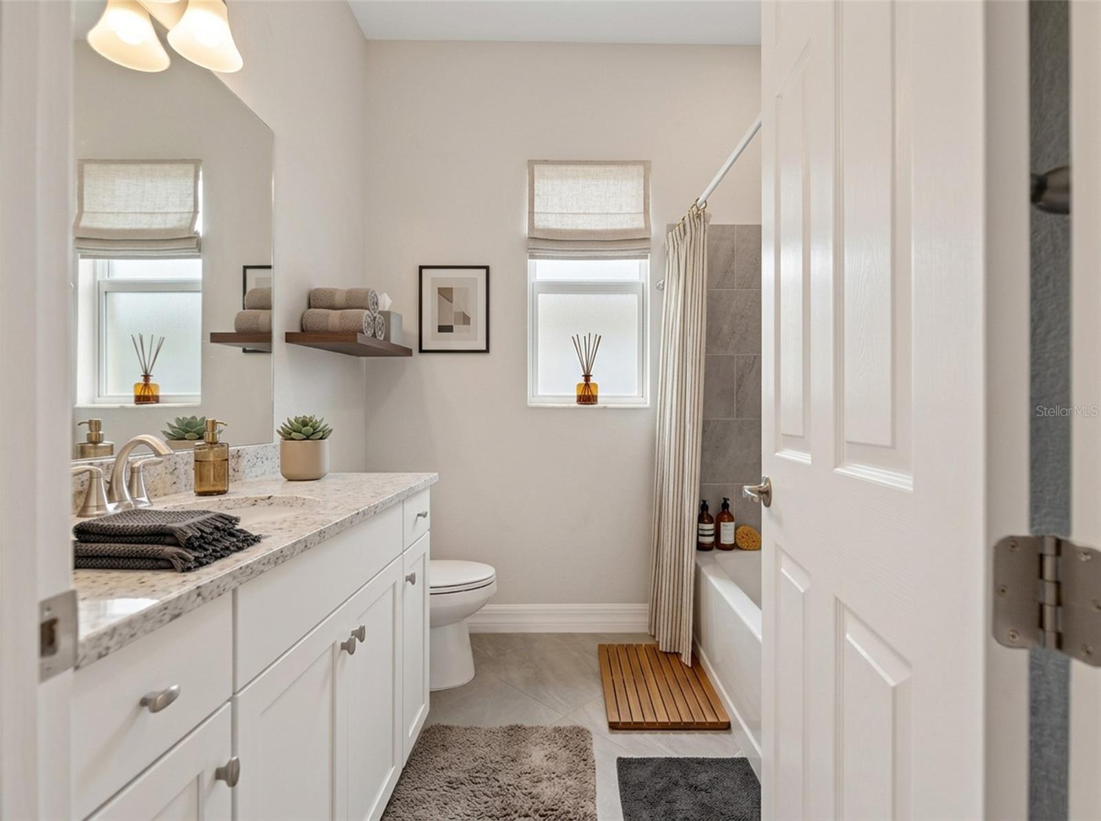 HARBOR WEST - Residential Lease