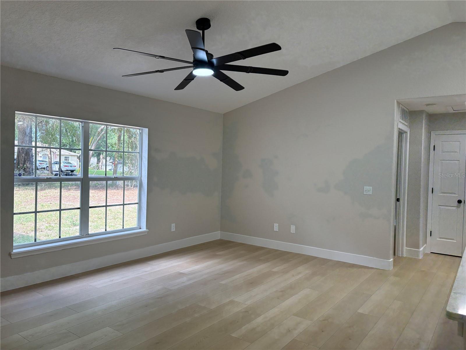 WEST HIGHLANDS - Residential