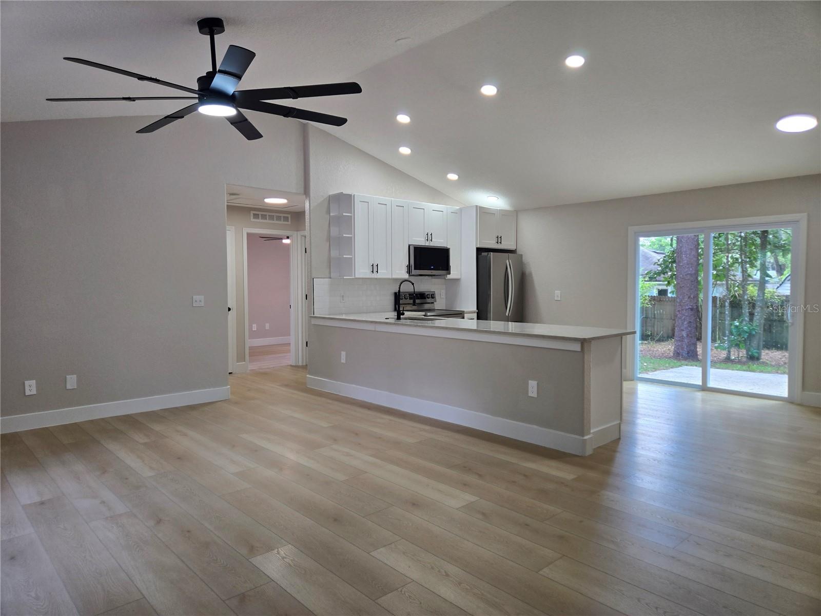 1160 W NEW YORK AVENUE