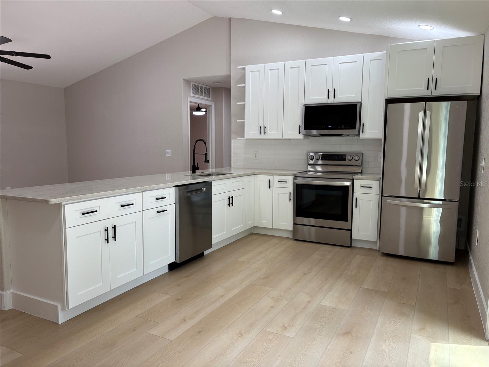 1160 W NEW YORK AVENUE